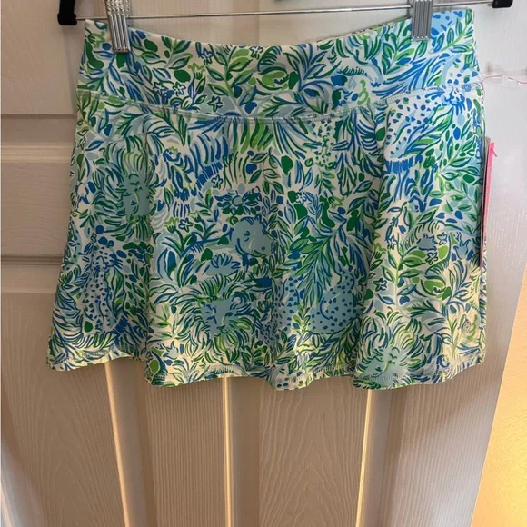 Lilly Pulitzer Luxletic Blue and Green Patterned Apparel - Picture 4 of 7